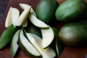 mangga mentah