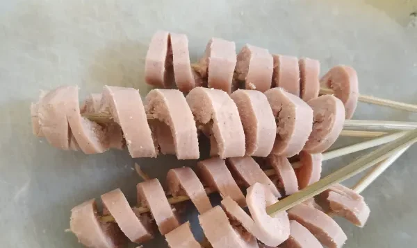 Cara Potong Sosis Spiral