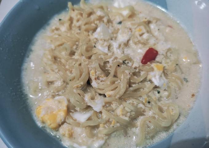 indomie kuah susu